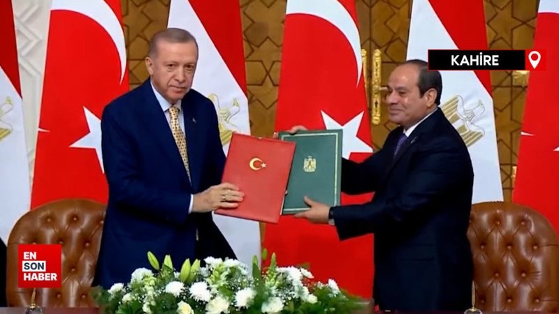 Cumhurbaşkanı Erdoğan ve Sisi, Kahire'de ortak mutabakat metnine imza attı
