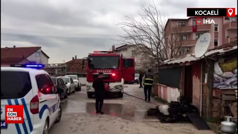 Kocaeli'de babası namaz kıldığı esnada gecekonduyu ateşe verdi