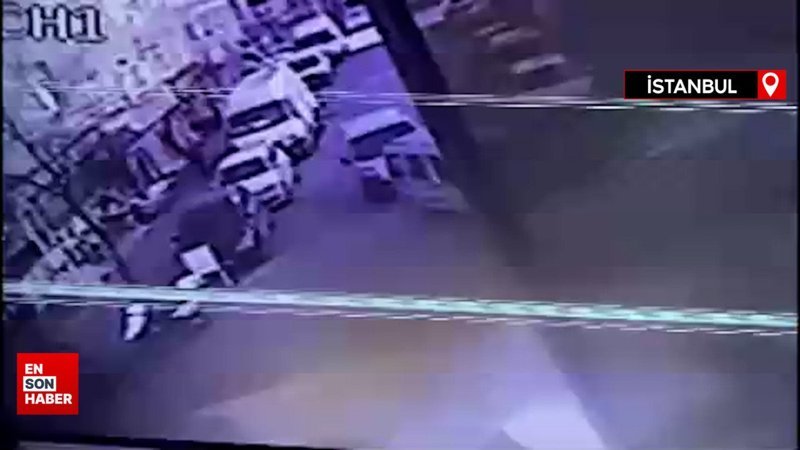 Gaziosmanpaşa'da üvey annesini sokak ortasında başından vurarak öldürdü