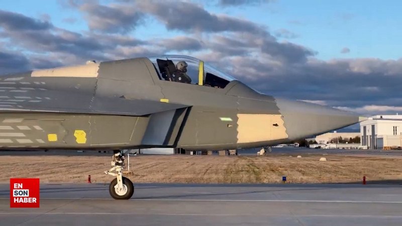 TUSAŞ'tan KAAN paylaşımı: Günaydın