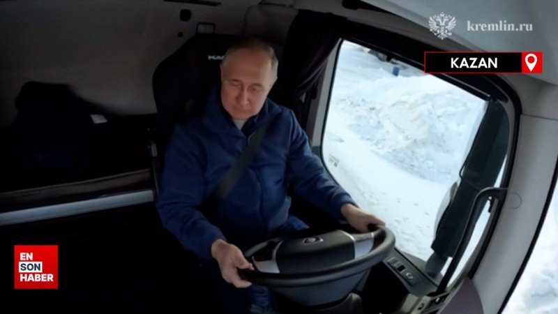 Rusya Devlet Başkanı Vladimir Putin, kamyon sürdü