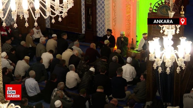 Berat Kandili dualarla karşılandı