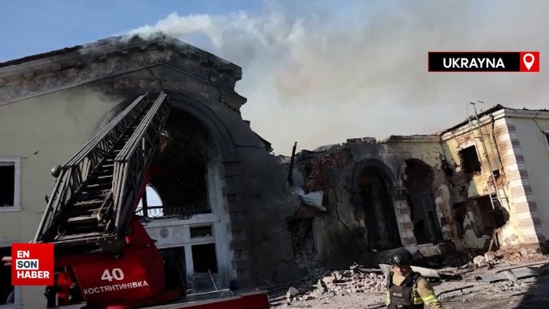 Rusya, Kostiantynivka'daki tren istasyonunu vurdu
