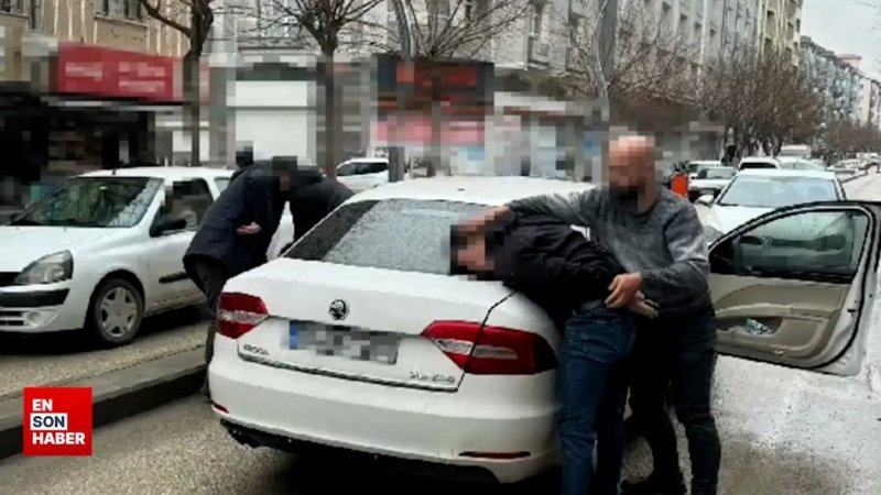 Göçmen kaçakçılarına operasyon: 42 kişi yakalandı