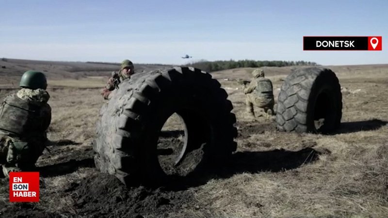 Ukrayna askerleri eğitimde