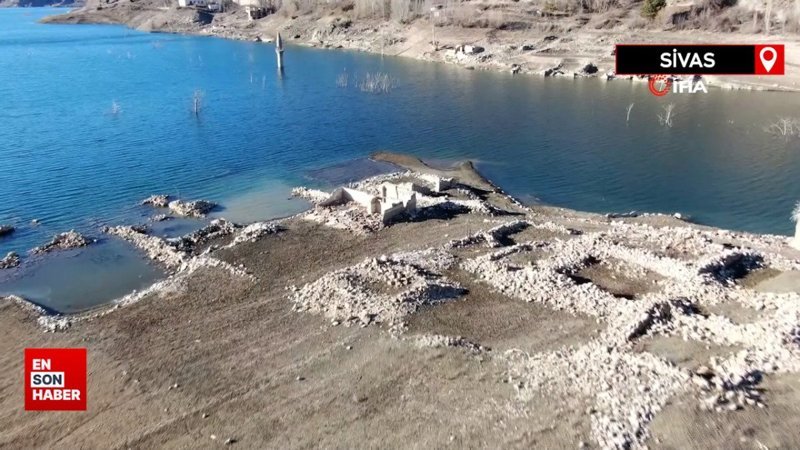 Sivas’ta barajdaki suların çekilmesi ile eski yerleşim yeri ortaya çıktı