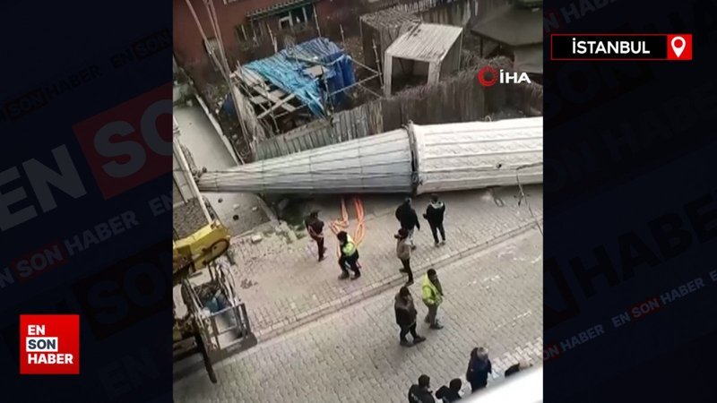 Esenyurt’ta güçlendirme çalışması sırasında minare devrildi