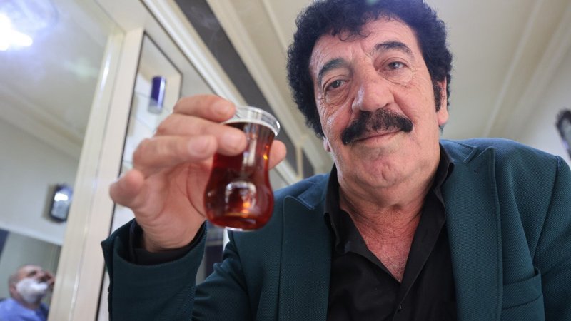 Müslüm Gürses'le aynı reklam filminde oynadı: Gören şaşkına dönüyor