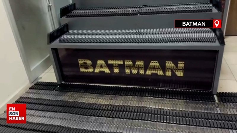 Batman'da duvarın içerisinden silah malzemeleri çıktı