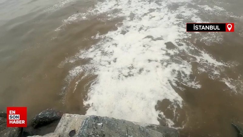 Beylikdüzü'nde denize akan kanalizasyon suyu kirliliğe neden oldu
