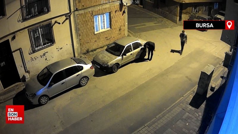 Bursa'da bıçakla, park halindeki otomobilin lastiğini patlattı
