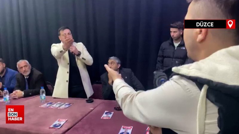 YRP Düzce Belediye başkan adayı Davut Güloğlu  kahvehanede vatandaşla tartıştı