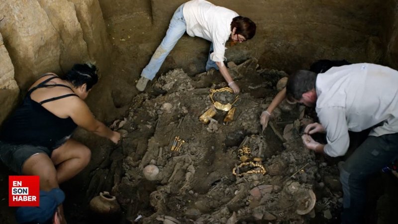 Panama'da altınlarla süslü mezar bulundu