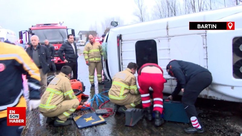 Bartın'da işçi servisleri çarpıştı