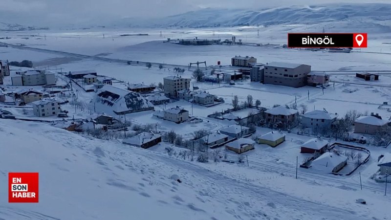 Bingöl Karlıova’da 30 köy yolu kardan kapandı