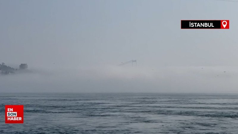 İstanbul'da sis etkili oldu: Boğazda gemi trafiği durdu