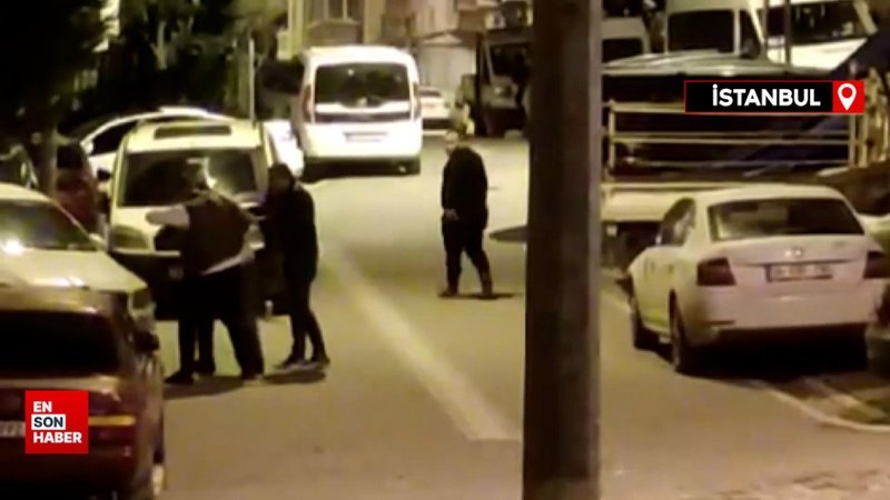 İstanbul'da sokakta bağıran alkollü şahsa vatandaşlar müdahale etti