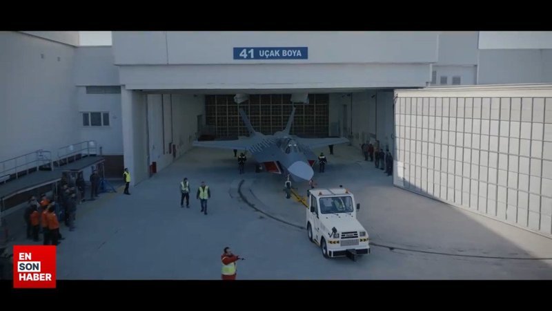 Milli Muharip Uçak KAAN boyandı