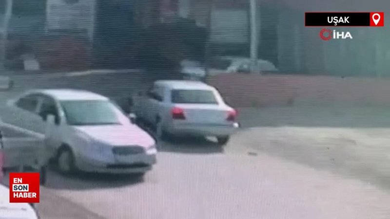 Uşak'ta motosiklet ile otomobil kafa kafaya çarpıştı