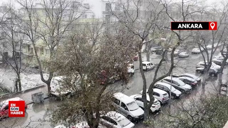 Ankara'da kar yağışı etkili oluyor