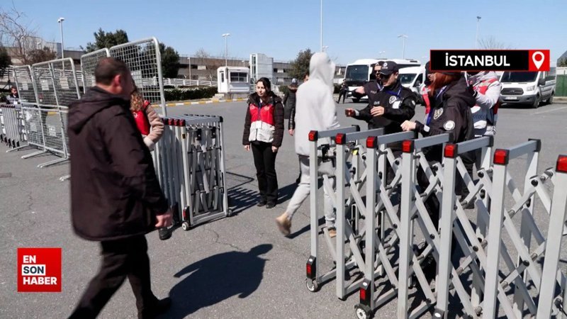 Yeniden Büyük İstanbul Mitingi: Girişler başladı