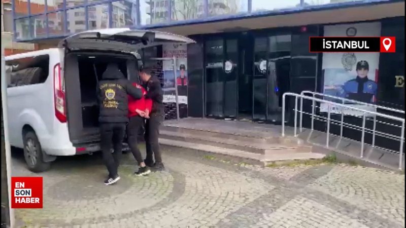 Kadıköy’de tanımadığı kişiyi yan baktın diyerek bıçaklayan şüpheli yakalandı