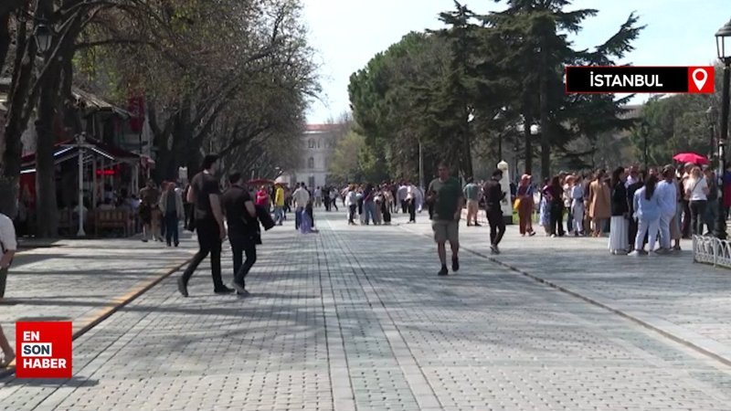 Sultanahmet Meydanı'nda yabancı turist yoğunluğu