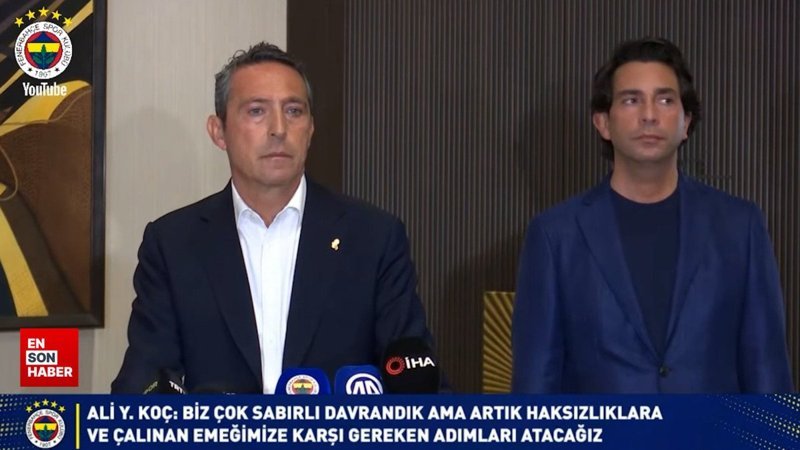 Fenerbahçe Spor Kulübü Başkanı Ali Koç açıklama yapıyor