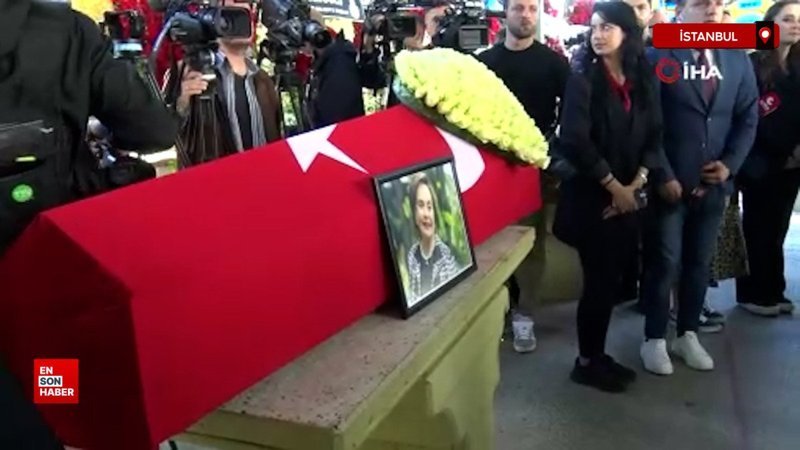 Sanatçı Ayten Gökçer'in cenaze töreni düzenlendi