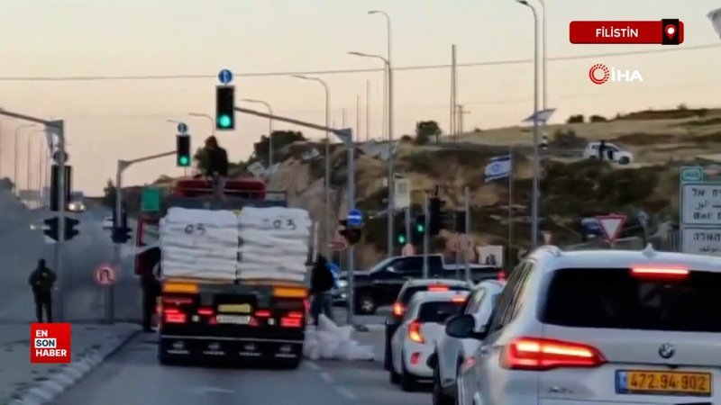 Yahudi işgalciler Batı Şeria'da gıda yüklü tıra saldırdı