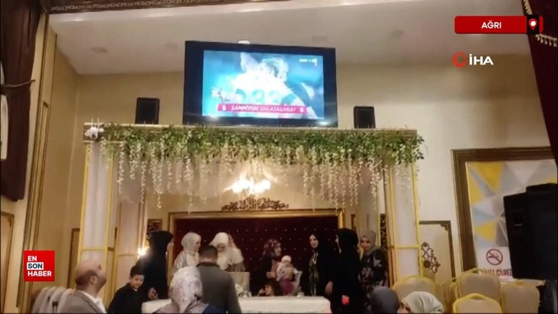 Ağrı'da düğün töreninde şampiyonluk sevinci