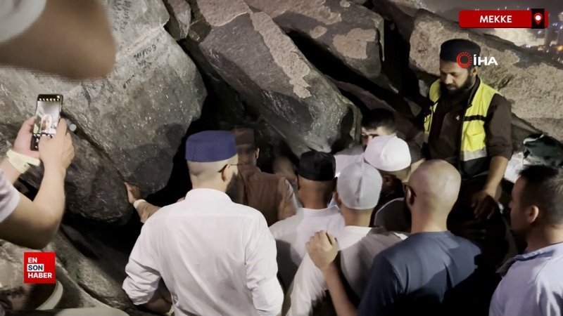 Mekke Hira Mağarası'nda ziyaret kuyruğu