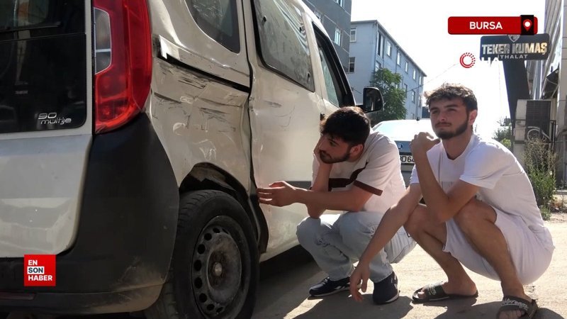 Bursa'da sosyal medyada canlı yayın yaparken kaza yaptılar