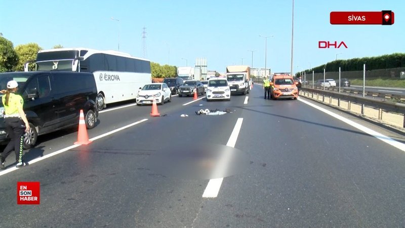 Ataşehir TEM'de motosiklet kazası