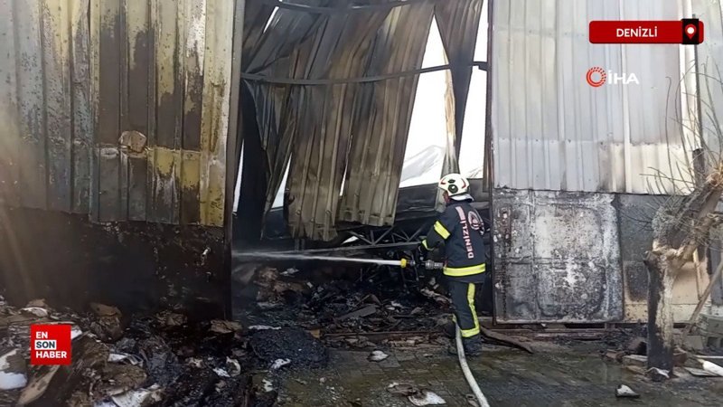 Denizli'de şarjda bırakılan telefon, ambalaj fabrikasını küle çevirdi