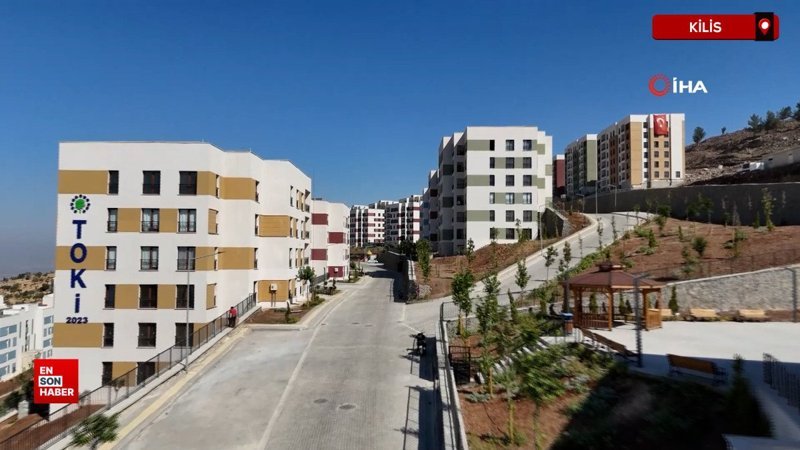 Kilis'te 132 deprem konutu sahiplerine teslim edildi