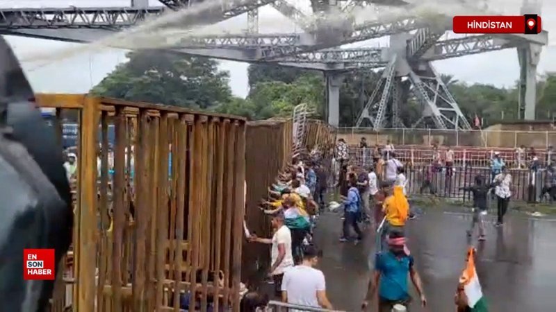 Hindistan'da bir doktorun tecavüze uğrayıp öldürülmüştü: Halk sokaklara döküldü