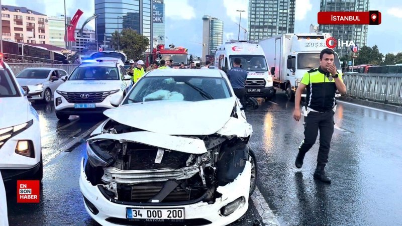 İstanbul Şişli'de otomobil, İETT otobüsüne çarptı