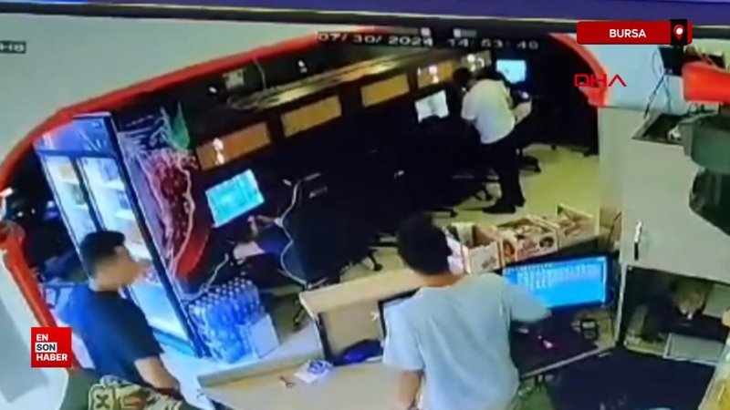 Bursa'da asker kaçağı internet kafede oyun oynarken yakalandı