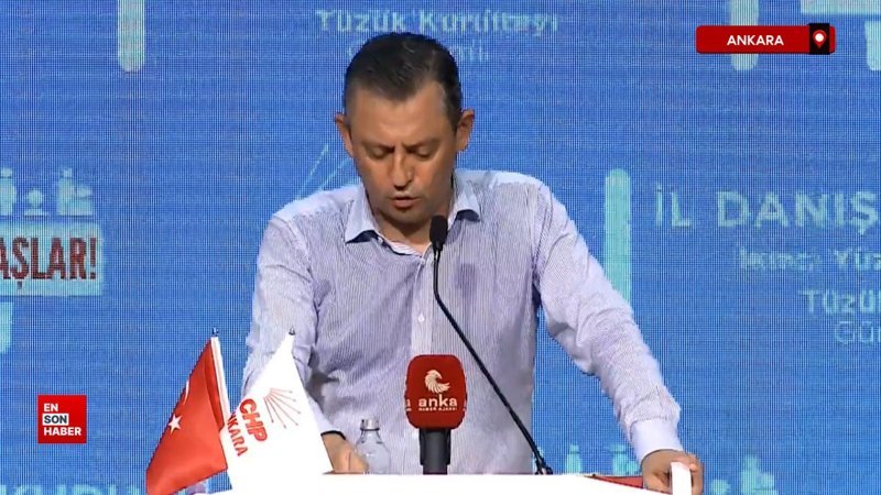 Özgür Özel'den 'Mustafa Kemal'in askerleriyiz' sloganı atan teğmenlere destek