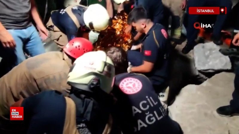 İstanbul'da düşen telefonunu almak isterken kayalıklara sıkıştı