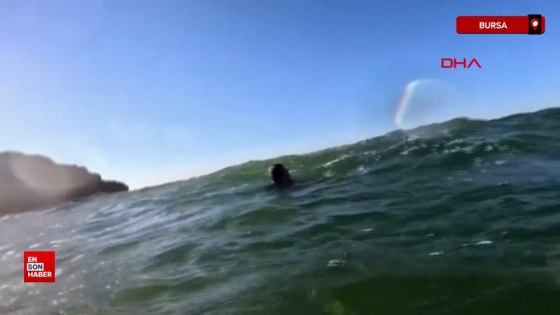 Bursa'da engelli arkadaşının boğulma anını kaydetti