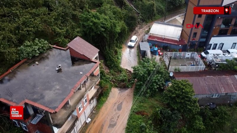 Trabzon'da sağanak! Cadde ve sokaklar göle döndü