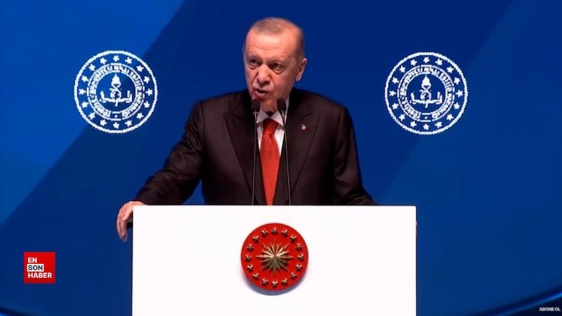 Cumhurbaşkanı Erdoğan: Sosyal medya çocuklarımızı zehirliyor