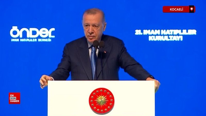 Cumhurbaşkanı Erdoğan'dan kılıçlı harp okulu yeminine tepki