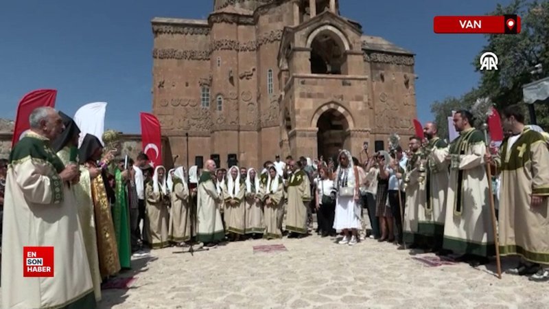 Van'daki Akdamar Kilisesi'nde yapılan 12. ayin sona erdi