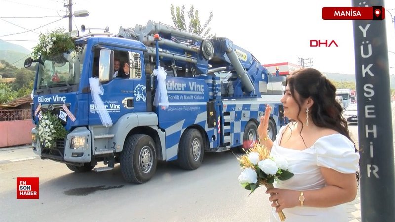 Manisa'da çalıştığı vinci gelin arabası yaptı