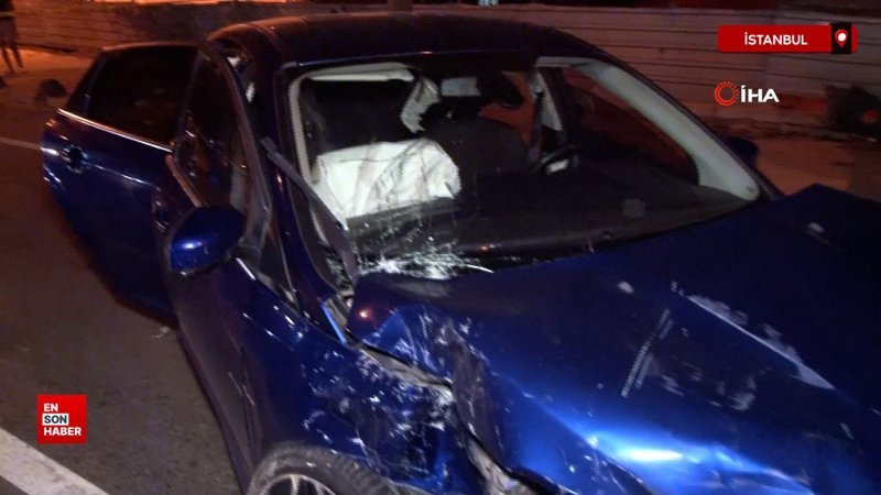 Sancaktepe'de 2 araç kafa kafaya çarpıştı