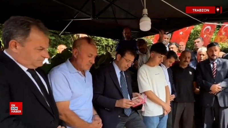 Ekrem İmamoğlu şehit Fatih Ayar'ın mezarı başında Yasin-i Şerif okudu