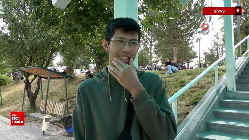 Sivas'ta sınava geç kaldı kabahati halk otobüsünde buldu